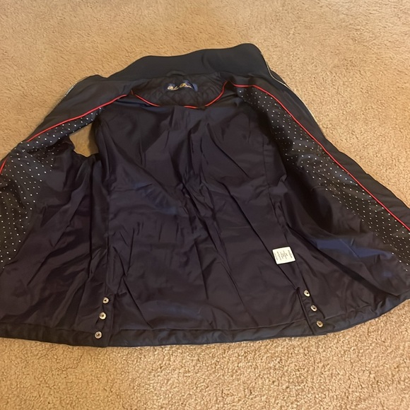 Blue lightweight puffer vest. - Picture 3 of 4